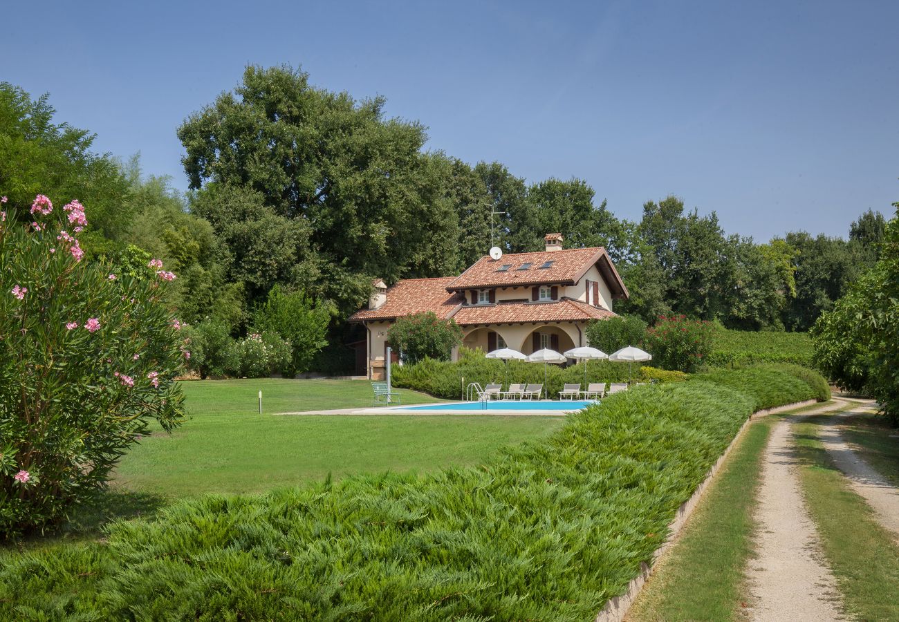 Villa in Lazise - Villa Gasco With Pool