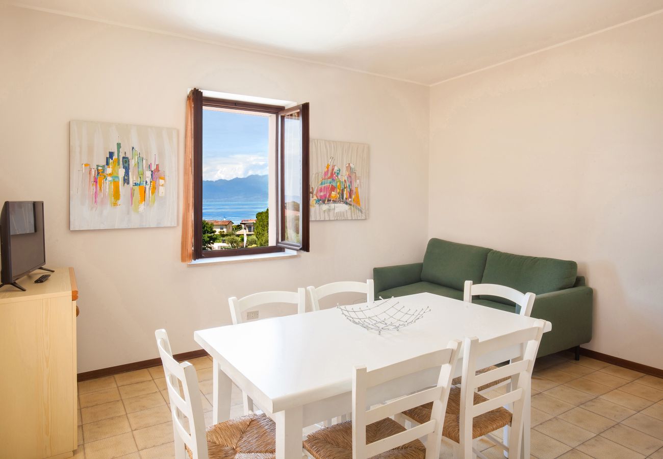 Ferienwohnung in Lazise - Apartment Rosa Portland With Pool