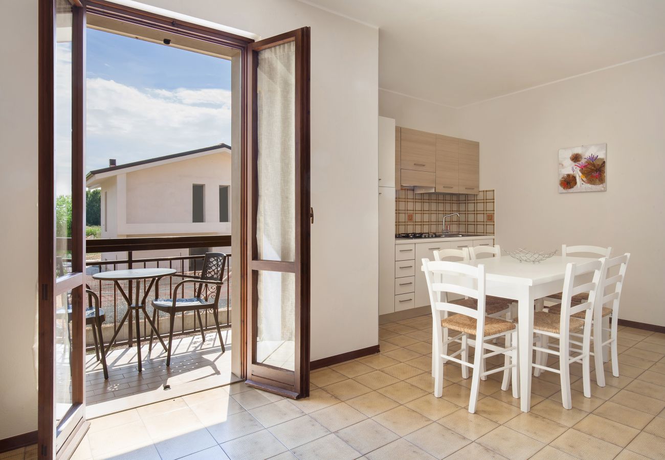 Ferienwohnung in Lazise - Apartment Rosa Bourbon With Pool