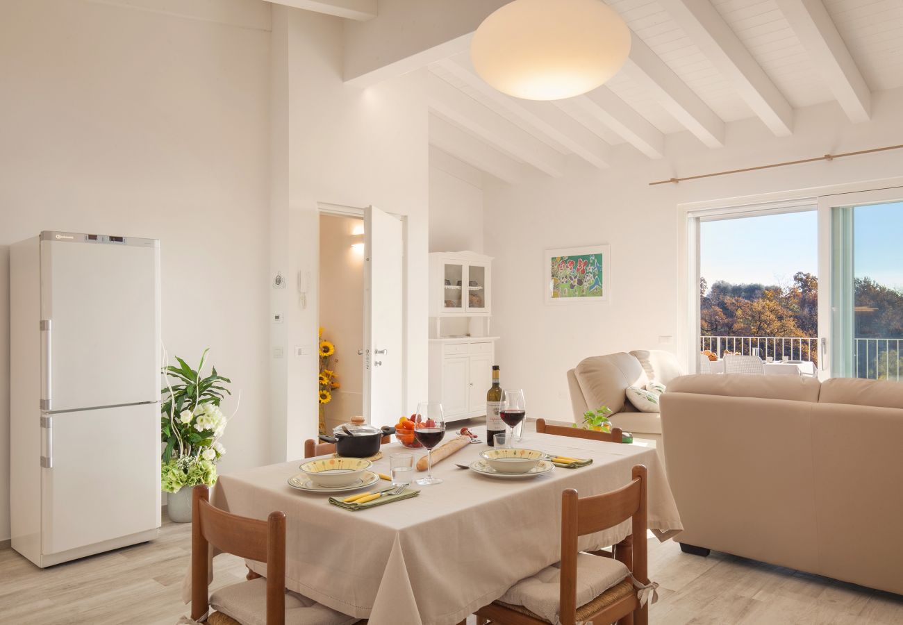 Ferienwohnung in Costermano - White Apartment