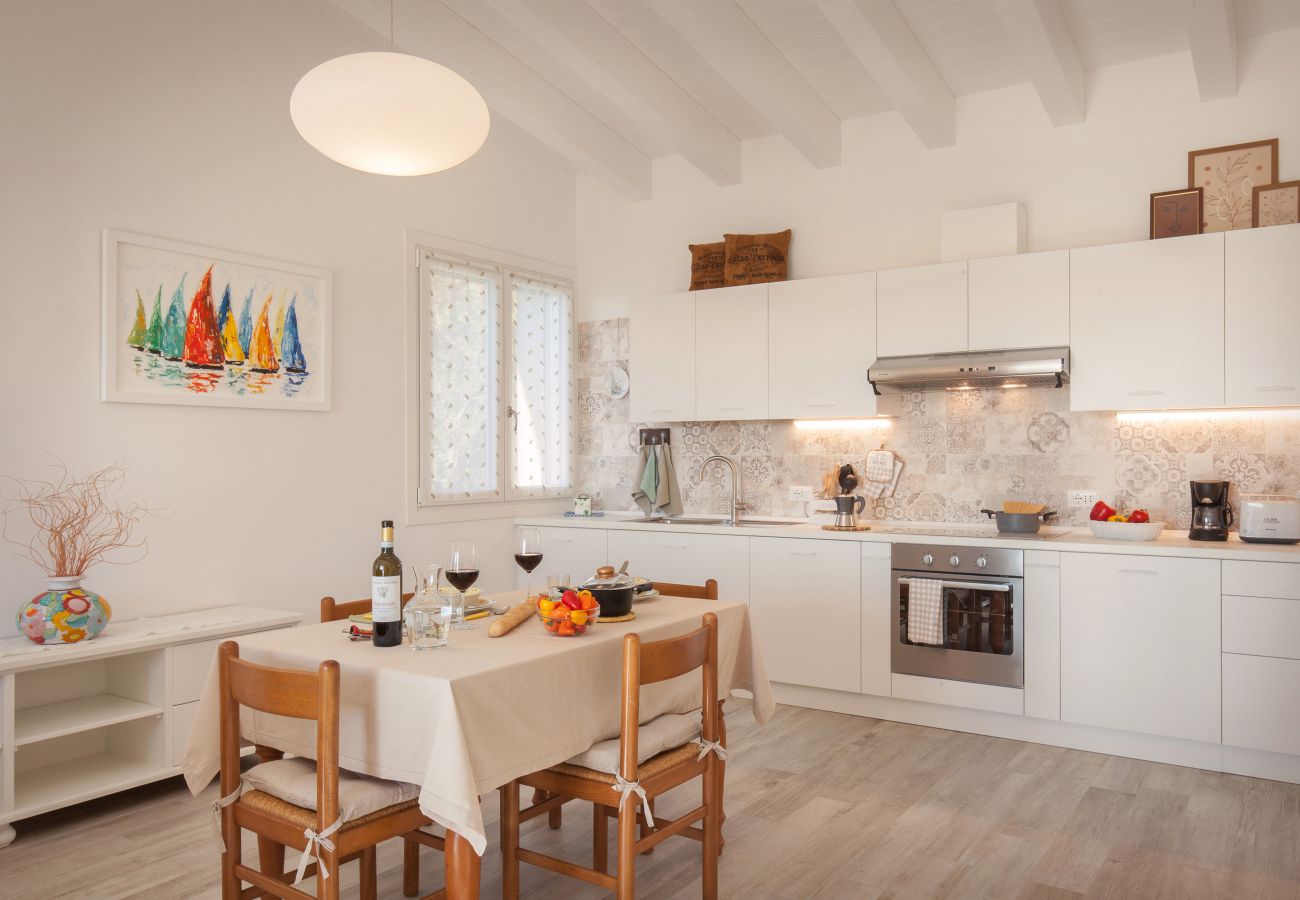 Ferienwohnung in Costermano - White Apartment