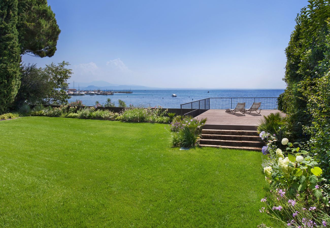 Villa a Manerba del Garda - Villa Grace with Pool on the Lake